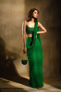 Diana Penty feet photo thumbnail