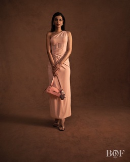 Diana Penty feet photo thumbnail