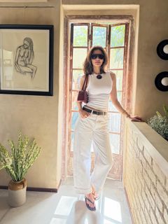 Diana Penty feet photo 3