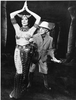 Diana Rigg feet photo thumbnail