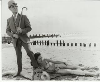 Diana Rigg feet photo thumbnail