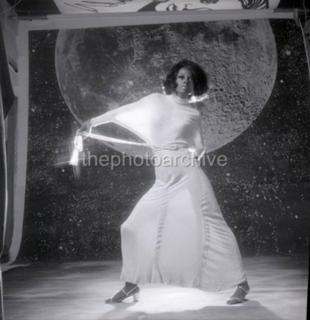 Diana Ross feet photo 3