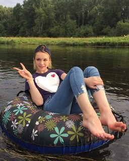 Diana Shurygina feet photo 4