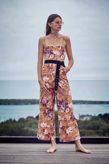 Diana Silvers feet photo thumbnail