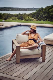 Diana Silvers feet photo thumbnail