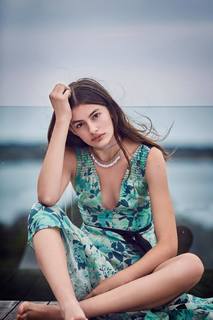 Diana Silvers feet photo thumbnail