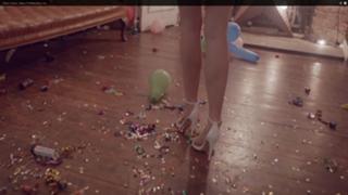 Diana Vickers feet photo thumbnail