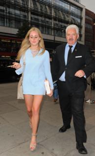 Diana Vickers feet photo thumbnail