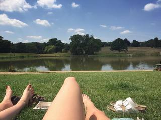 Diana Vickers feet photo thumbnail