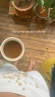 Diana Vickers feet photo thumbnail