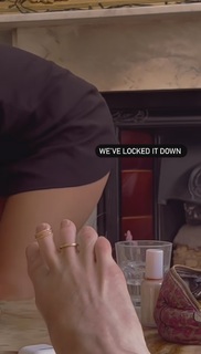 Diana Vickers feet photo thumbnail