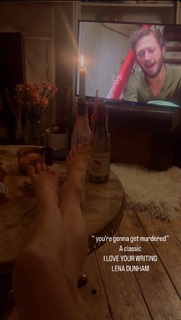 Diana Vickers feet photo thumbnail