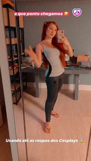 Diana Zambrozuski feet photo 1