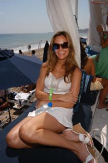 Diane Farr feet photo thumbnail