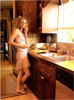 Diane Farr feet photo thumbnail