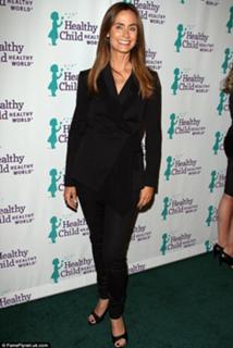 Diane Farr feet photo thumbnail