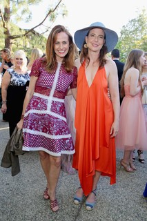 Diane Farr feet photo thumbnail