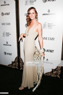 Diane Farr feet photo thumbnail