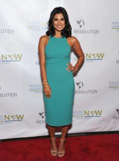 Diane Guerrero feet photo thumbnail