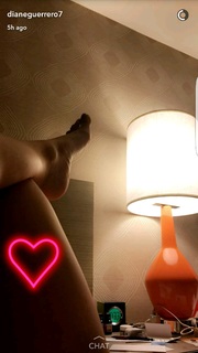 Diane Guerrero feet photo thumbnail