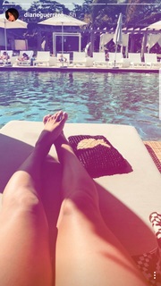 Diane Guerrero feet photo thumbnail