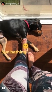 Diane Guerrero feet photo thumbnail