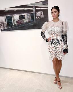Diane Guerrero feet photo thumbnail
