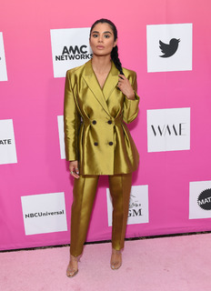Diane Guerrero feet photo thumbnail