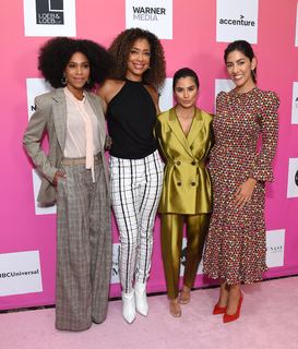 Diane Guerrero feet photo thumbnail