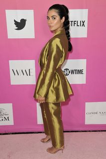 Diane Guerrero feet photo thumbnail