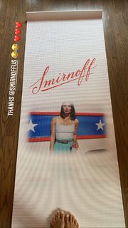 Diane Guerrero feet photo thumbnail