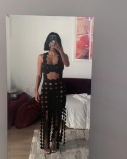 Diane Guerrero feet photo thumbnail