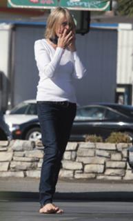 Diane Keaton feet photo thumbnail