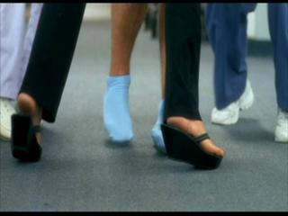 Diane Keaton feet photo thumbnail