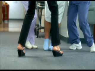 Diane Keaton feet photo thumbnail