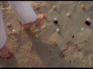 Diane Keaton feet photo thumbnail