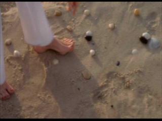 Diane Keaton feet photo thumbnail