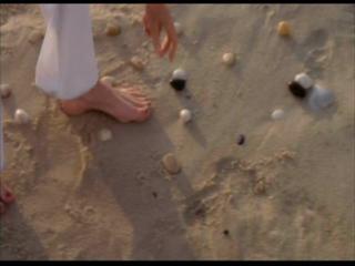 Diane Keaton feet photo thumbnail