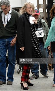 Diane Keaton feet photo thumbnail