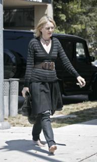 Diane Keaton feet photo thumbnail