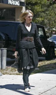 Diane Keaton feet photo thumbnail