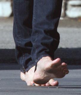 Diane Keaton feet photo thumbnail
