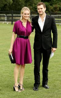 Diane Kruger feet photo thumbnail