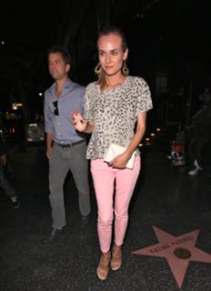 Diane Kruger feet photo thumbnail