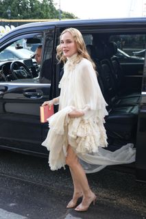 Diane Kruger feet photo thumbnail