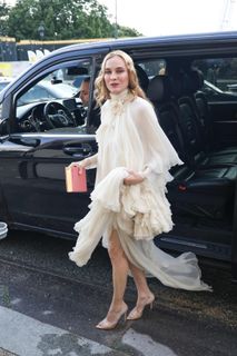 Diane Kruger feet photo thumbnail