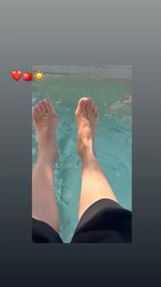 Diane Kruger feet photo thumbnail