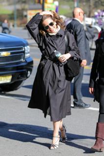 Diane Lane feet photo thumbnail