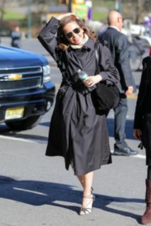 Diane Lane feet photo thumbnail