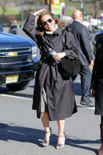 Diane Lane feet photo thumbnail